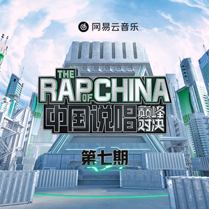 美女把衣服脱干净,让男人吃她的奶头
