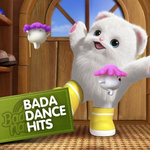 美女把衣服脱干净,让男人吃她的奶头
